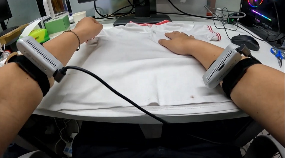 Egocentric and wrist camera example